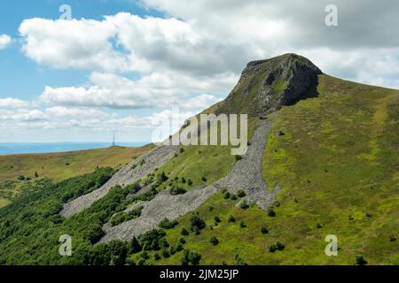 Blick auf Banne d'Ordanche, Regionaler Naturpark der Vulkane der Auvergne, Puy-de-Dome, Auvergne Rhône-Alpes, Frankreich Stockfoto