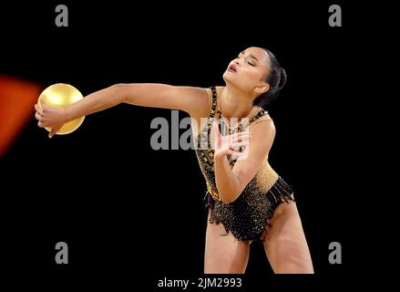 Sri Lankas Anna-Marie Suzanne Quint Ondaatje während der rhythmischen Gymnastik, des Mannschaftsfinales und der Einzelqualifikation - Sub Division 1 in der Arena Birmingham am siebten Tag der Commonwealth Games 2022 in Birmingham. Bilddatum: Donnerstag, 4. August 2022. Stockfoto