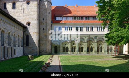 HQ Panorama - Kloster in. Kathedrale St. Micaelis - vorromanische Architektur (ca. 10. Jahrhundert) - Hildesheim Stockfoto