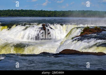 Iguzu Falls an der Grenze zwischen Brasilien und Argentinien Stockfoto
