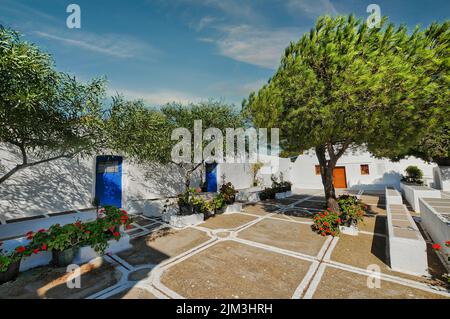 Ios, Griechenland. 20. September 2010: Das orthodoxe Kloster von Agios Ioannis Kalamos auf der wunderschönen Insel iOS Stockfoto