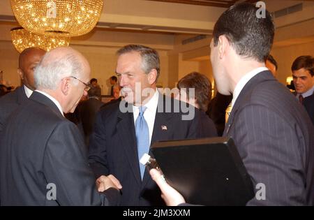 Büro des Sekretärs - PRÄSENTATION VON SEKRETÄR DONALD EVANS VOR DEM RAT DER VEREINIGTEN STAATEN Stockfoto