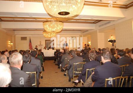 Büro des Sekretärs - PRÄSENTATION VON SEKRETÄR DONALD EVANS VOR DEM RAT DER VEREINIGTEN STAATEN Stockfoto