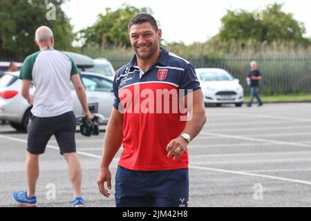 Ryan Hall #5 von Hull KR kommt am 8/4/2022 im Sewell Group Craven Park Stadium vor der heutigen Einspannung im Stadion an. (Foto von David Greaves/News Images/Sipa USA) Quelle: SIPA USA/Alamy Live News Stockfoto