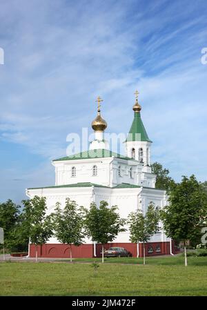 Die Baudenkmäler, die touristischen Zentren und die interessanten Plätze in Weißrussland - die orthodoxe Kirche der Fürbitte der Heiligen Mutter Gottes in der Stadt Stockfoto