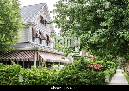 Hampton Virginia, Tidewater Gegend, Victoria Boulevard, historische Häuser Häuser Häuser Haus Nachbarschaft Bäume, Szene auf einem Foto Stockfoto