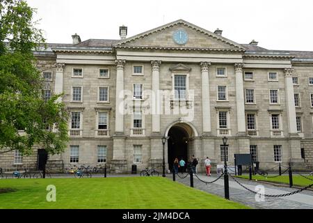 Haupteingang, Trinity College, Coláiste na Tríonóide, Dublin, Baile Átha Cliath, Irland, Éire, Irland, Írország, Europa Stockfoto