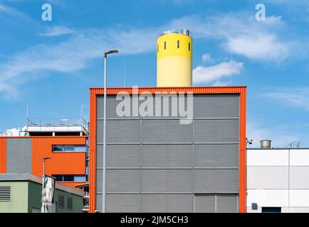 Heizkraftwerk Hiltrop, der Stadtwerke Bochum, erdgasbetriebenes Heizkraftwerk, das als Gas-und-Dampf-Kombikraftwerk gebaut ist, das Kraftwerk verkauft Stockfoto