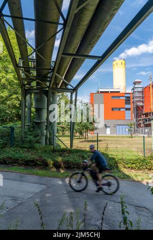 Heizkraftwerk Hiltrop, der Stadtwerke Bochum, erdgasbetriebenes Heizkraftwerk, das als Gas-und-Dampf-Kombikraftwerk gebaut ist, das Kraftwerk verkauft Stockfoto