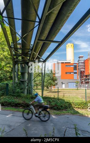 Heizkraftwerk Hiltrop, der Stadtwerke Bochum, erdgasbetriebenes Heizkraftwerk, das als Gas-und-Dampf-Kombikraftwerk gebaut ist, das Kraftwerk verkauft Stockfoto