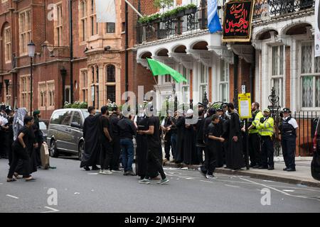 Protest islamischer Anhänger vor der Botschaft Kurdistans in London Stockfoto