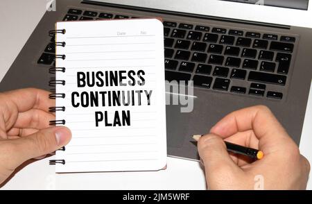 Papier mit den Worten „BCP Business Continuity Plan“. Stockfoto