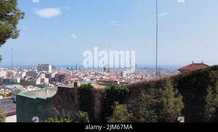 Eine wunderschöne Aussicht auf Barcelonas Stadtbild von einem Hügel, Katalonien, Spanien Stockfoto