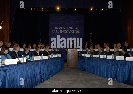 Büro des Sekretärs (Carlos Gutierrez) - nationaler Gipfel über Wettbewerbsfähigkeit Stockfoto