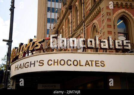 Adelaide, Australien - 1. Mai 2022: Haigh's Chocolates wurde 1915 gegründet Stockfoto