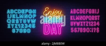 Genießen Sie jeden Tag Neon-Zitat auf Backstein Wand Hintergrund. Stock Vektor