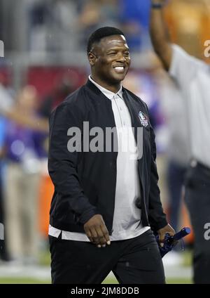 Canton, Vereinigte Staaten. 04. August 2022. Pro Football Hall of Fame Klasse von 2022 der Induktier LeRoy Butler wird vor dem Start der Pro Football Hall of Game zwischen den Las Vegas Raiders und Jacksonville Jaguars in Canton, Ohio, am Donnerstag, den 4. August 2022 vorgestellt. Foto von Aaron Josefczyk/UPI Credit: UPI/Alamy Live News Stockfoto