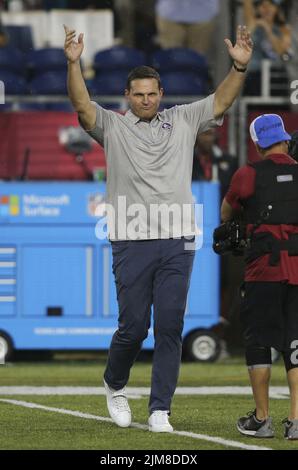 Canton, Vereinigte Staaten. 04. August 2022. Der Pro Football Hall of Fame Class of 2022 Inductie, Tony Boselli, wird vor dem Start der Pro Football Hall of Game zwischen den Las Vegas Raiders und Jacksonville Jaguars in Canton, Ohio, am Donnerstag, dem 4. August 2022 vorgestellt. Foto von Aaron Josefczyk/UPI Credit: UPI/Alamy Live News Stockfoto