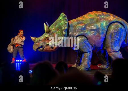 Dinosaur World Live, Dinosaur, world, live, Barry Gore, Beutelproduktion Stockfoto