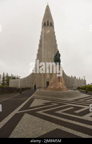 Reykjavik, Island - 9. Juli 2022: Die Kathedrale von Reykjavik auf Island Stockfoto