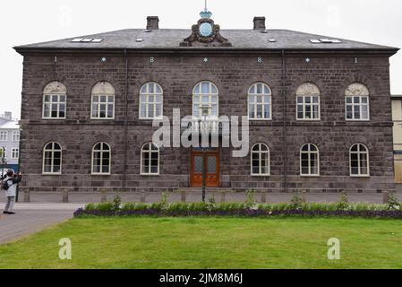 Reykjavik, Island - 10. Juli 2022: Traditionelles Haus in Reykjavik auf Island Stockfoto