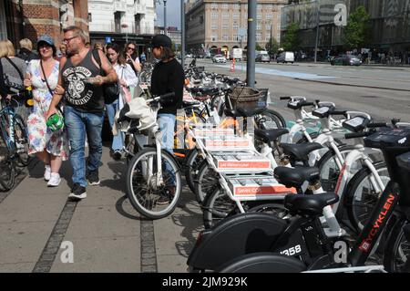 Kopenhagen /Dänemark/05. August 2022/verschiedene Compnaies Elektrofahrräder in der dänischen Hauptstadt. (Foto..Francis Joseph Dean/Dean Picturs. Stockfoto