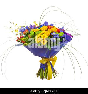 Blumenstrauß aus Orchideen, Rosen und Gerbera Blumen isoliert auf weißem Hintergrund. Stockfoto