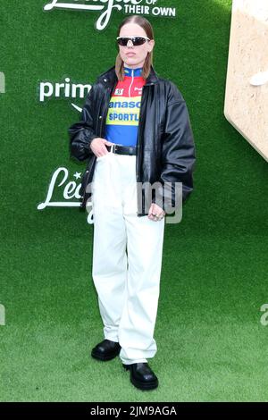 LOS ANGELES - AUG 4: Kelly McCormack bei der Premiere Der A League of Their Own im Easton Stadium, UCLA am 4. August 2022 in Westwood, CA Stockfoto