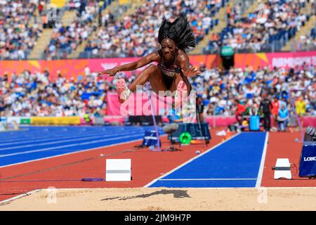 Birmingham, Großbritannien. 05. August 2022. Christabel Nettey aus Kanada tritt am 8/5/2022 beim Weitsprung in Birmingham, Großbritannien, auf. (Foto von Conor Molloy/News Images/Sipa USA) Quelle: SIPA USA/Alamy Live News Stockfoto