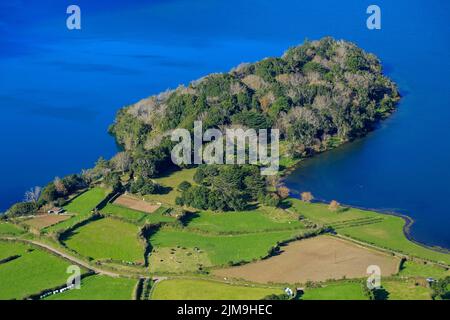 Halbinsel auf Lagoa Azul, Insel San Miguel Stockfoto