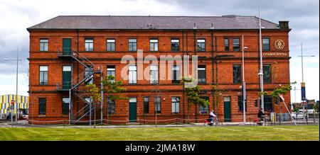 Titanic Hotel im Titanic Quarter, Belfast, Nordirland Stockfoto