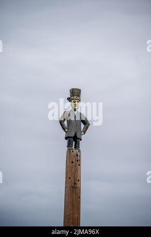 Saxman, Alaska - 29. Juli 2022: Abraham Lincoln Totem Pol, der geschaffen wurde, um das Ende der Sklaverei zu markieren. Stockfoto