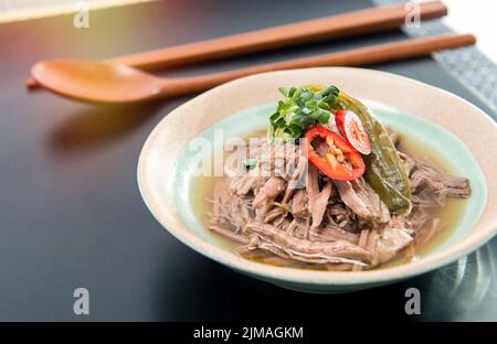 Koreanisches Essen, Jangjorim, Rindfleisch gekocht in Sojasauce Stockfoto