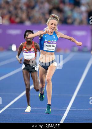 Eilish McColgan aus Schottland auf ihrem Weg zur Gewinnerin der Frauen-10.000m bei den Commonwealth Games im Alexander Stadium, Birmingham, England, am 3. Augu Stockfoto