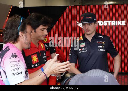 08.05.2022, Miami International Autodrome, Miami, FORMULA 1 CRYPTO.COM MIAMI GRAND PRIX , im Bild Fernando Alonso (ESP), Alpine F1 Team, Carlos Sainz J Stockfoto