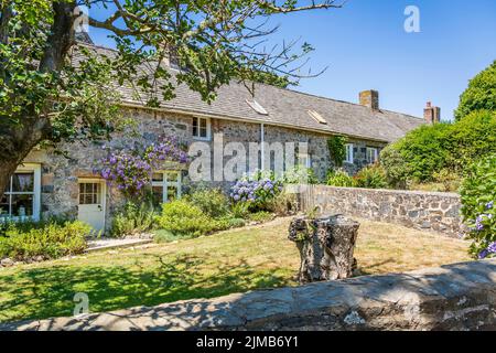 Ein wunderschönes Steinhaus auf Sark auf den Kanalinseln Stockfoto