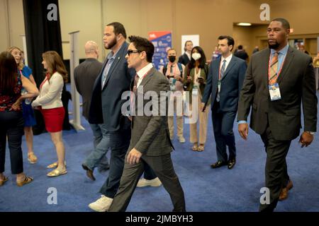 Dallas, Texas, USA. 5. August 2022. Das CPAC Texas 2022, 08/05/2022, in Dallas, Texas, wurde im Hilton Anatole veranstaltet. (Bild: © Chris Rusanowsky/ZUMA Press Wire) Bild: ZUMA Press, Inc./Alamy Live News Stockfoto