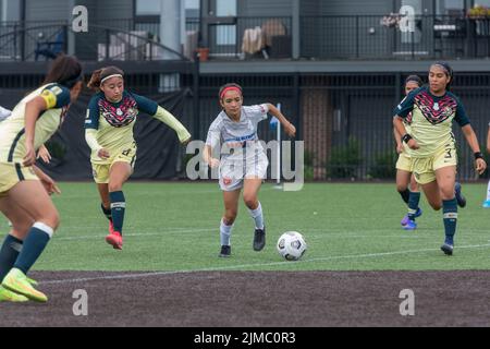 Detroit, Michigan - die Frauen-Teams der Vereinigten Staaten und Mexiko treffen sich in der Special Olympics Unified Cup Fußball-Turnier (Fußball). Die Unifi Stockfoto