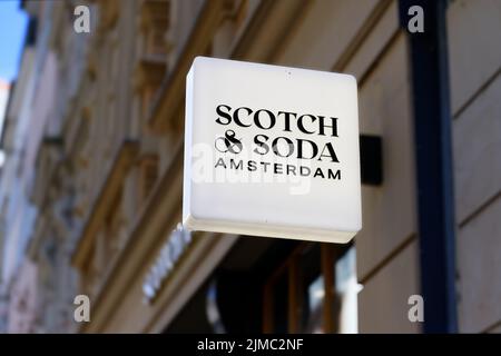 Köln, 03. August 2022: Scotch&Soda-Werbeschild in der Ehrenstraße in Köln Stockfoto