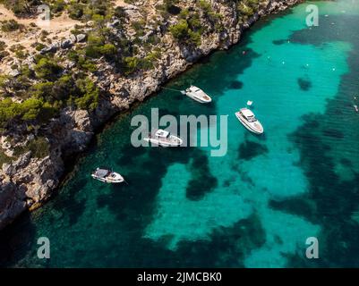 Luftbild, Spanien, Balearen, Mallorca, Gemeinde Llucmajor, Bucht Cala Pi mit Strand an Stockfoto