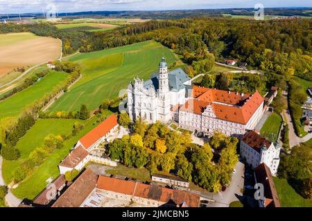 Luftbild Kloster Benediktion, Stift Neresheim, Neresheim, Baden-Württemberg, Deutschland Stockfoto