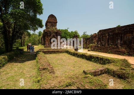 My Son UNESCO-Weltkulturerbe in der Nähe von Hoi an in Zentralvietnam ist ein alter Hindu-Tempelkomplex des Cham-Volkes. Ruinen des alten hindu-Tempels Stockfoto