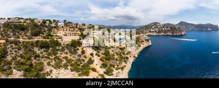 Luftaufnahme, Spanien, Balearen, Mallorca, Andrax-Region, Die Klippen von Cala Llamp und Cala Marmassen Stockfoto