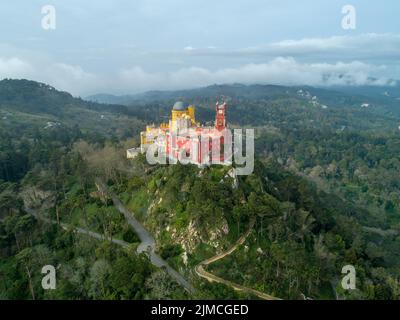 Pena Palace am Morgen in Sintra Stockfoto