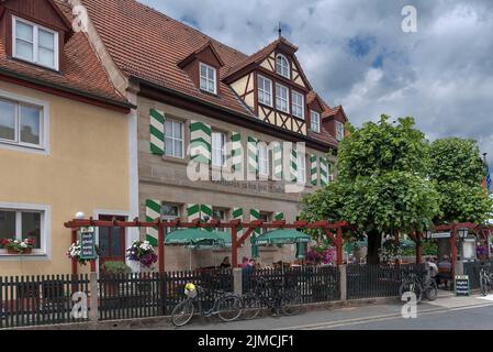 Historisches fränkisches Gasthaus 'zu den drei Linden', Kalchreuth, Mittelfranken, Bayern, Deutschland Stockfoto