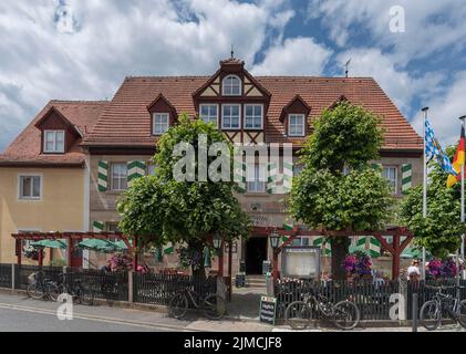 Historisches fränkisches Gasthaus 'zu den drei Linden', Kalchreuth, Mittelfranken, Bayern, Deutschland Stockfoto