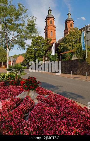 Türme der Stadtpfarrkirche St. Jakob, Miltenberg, Unterfranken, Bayern, Deutschland Stockfoto