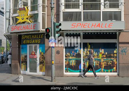 Spielhalle, Taunusstrasse, Bahnhofsviertel, Taunusstrasse, Frankfurt am Main, Hessen, Deutschland Stockfoto