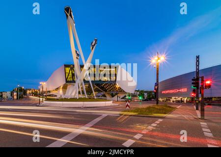 Skulptureninspiration 911 vor dem Porsche Museum in Stuttgart-Zuffenhausen, Stuttgart, Baden-Württemberg, Deutschland Stockfoto