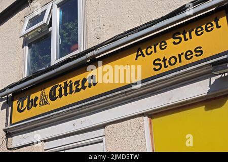 Traditioneller zeitungskiosk, Acre Street Stores, in Stroud, Gloucestershire, England, UK, GL5 1DR Stockfoto